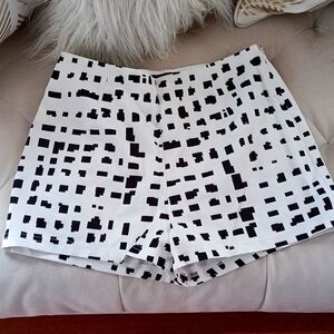 Black and white  two piece short set size small
